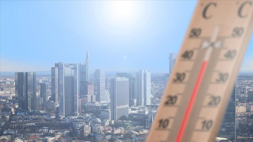 Avrupa aşırıcı sıcaklarla boğuşuyor
