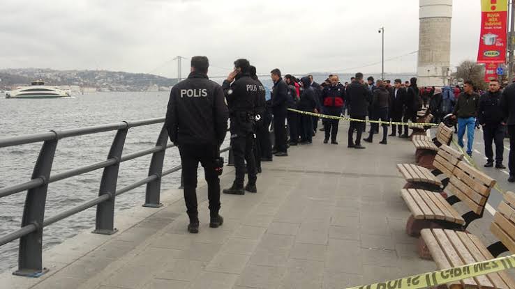 İstanbul da denizden ceset çıktı