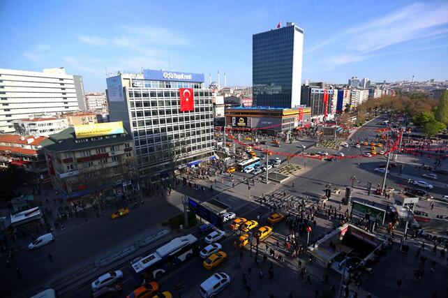 Ankara meydanları yayalaştırılacak