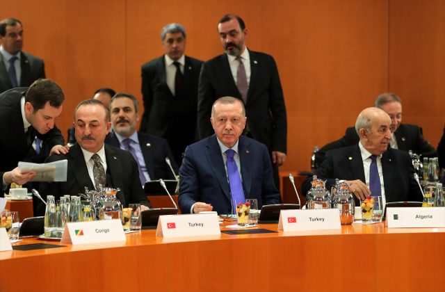 Erdoğan, Berlin den neden erken ayrıldı