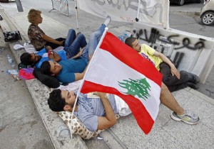 Lübnan da açlık grevi sürüyor!