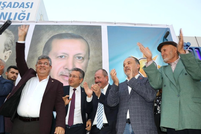 Eski CHP li başkan, AK Parti den aday