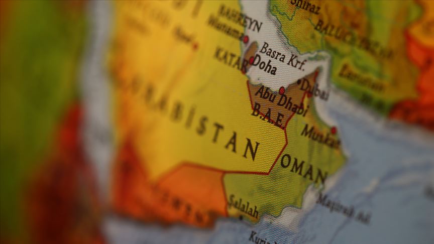 Birleşik Arap Emirlikleri nin  İran la finansal işlemlere onay verdiği iddia edildi