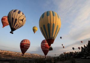 Mısır`da Balonlar Yeniden Havalandı!