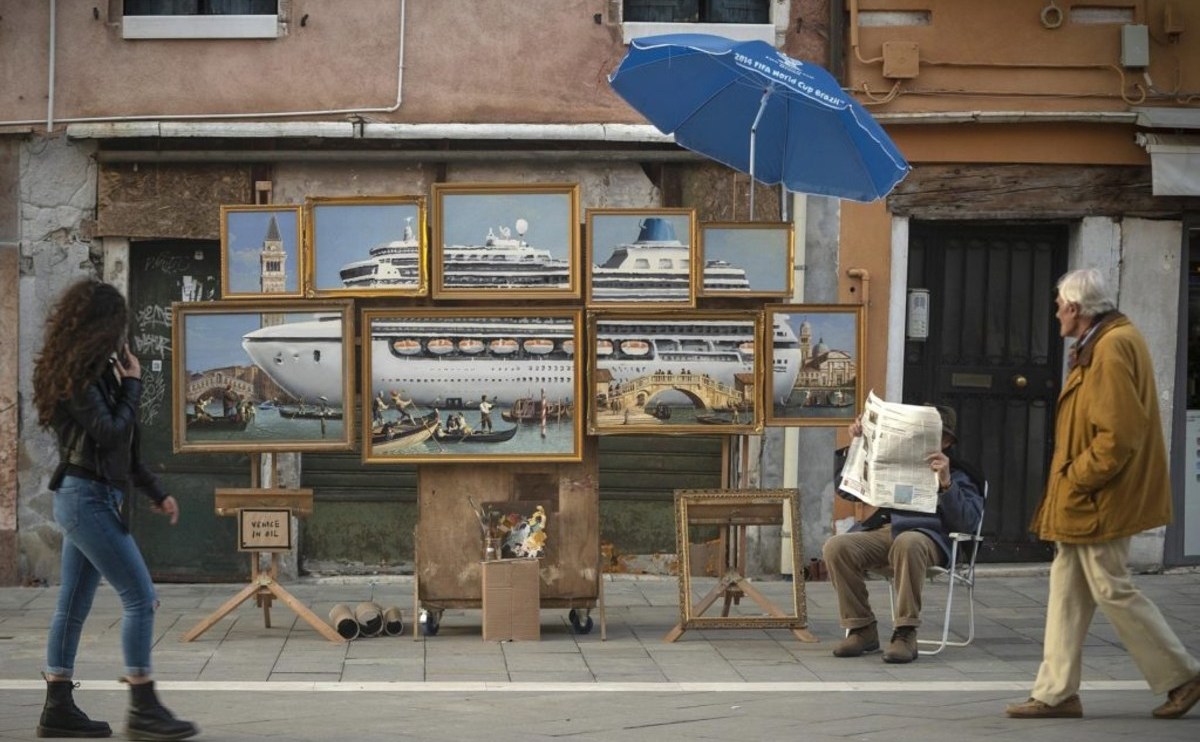 Banksy, Venedik Bienali’ne izinsiz katıldı