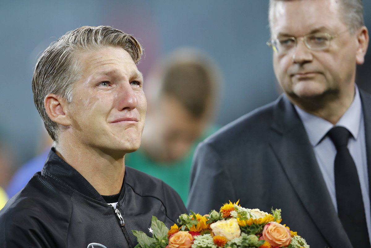 Bastian Schweinsteiger futbolu bıraktı
