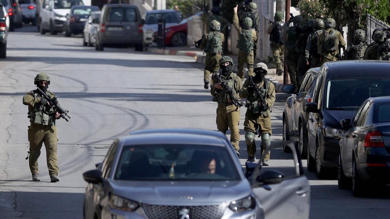 Çok sayıda Filistinli gözaltına alındı