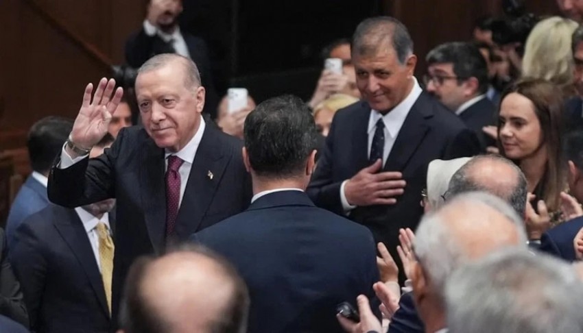 Cemil Tugay'dan i�kili mekan ��k���: �nsanlar� korkutmaya �al���yorlar