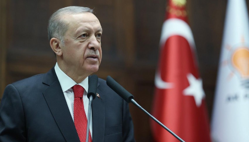 AK Parti te�kilat� sahaya iniyor
