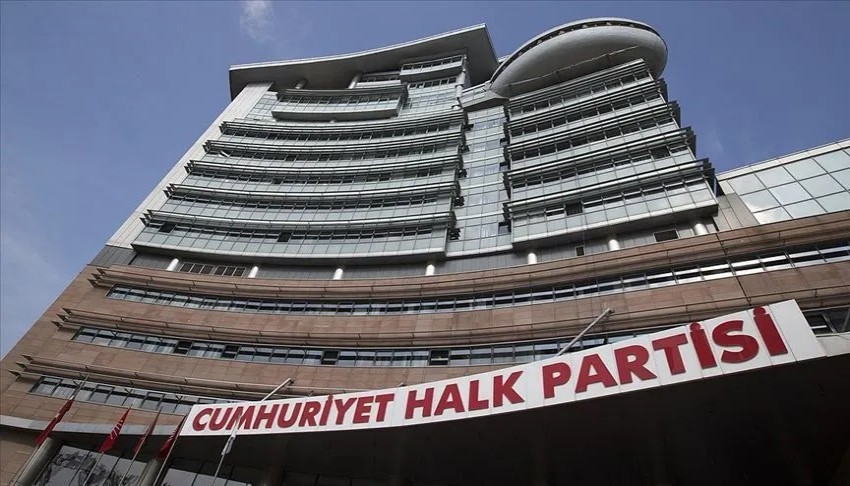 CHP'de toplu istifa! YEN� Parti'ye kat�ld�lar