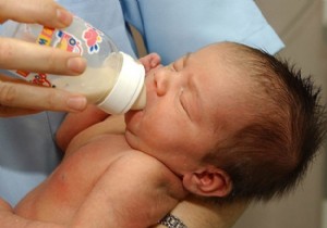 İnek sütü çocuklarda alerji yapıyor!