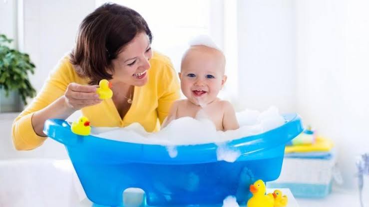 Bebeği yıkarken nelere dikkat edilmeli?