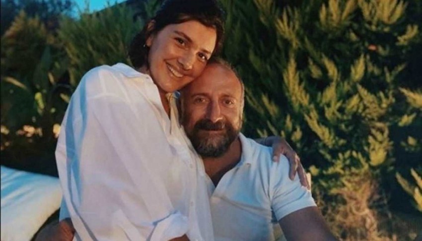 Berg�zar Korel'den evlilik y�l d�n�m� payla��m�