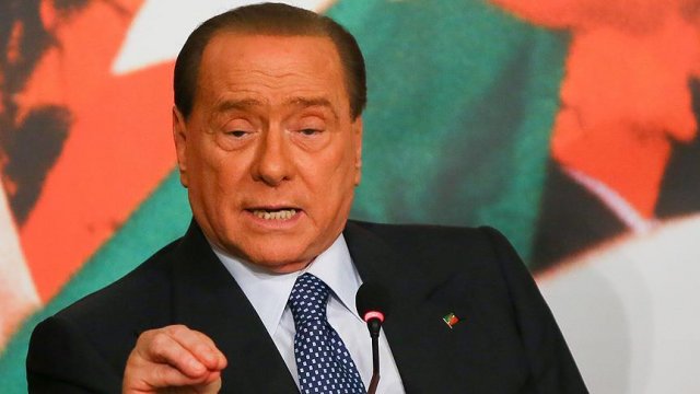 Berlusconi AP vekilliğine aday oluyor