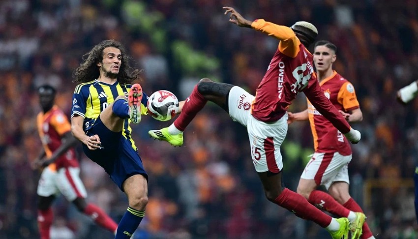 Galatasaray-Fenerbah�e derbisinde d�d�k Atilla Karao�lan'da!