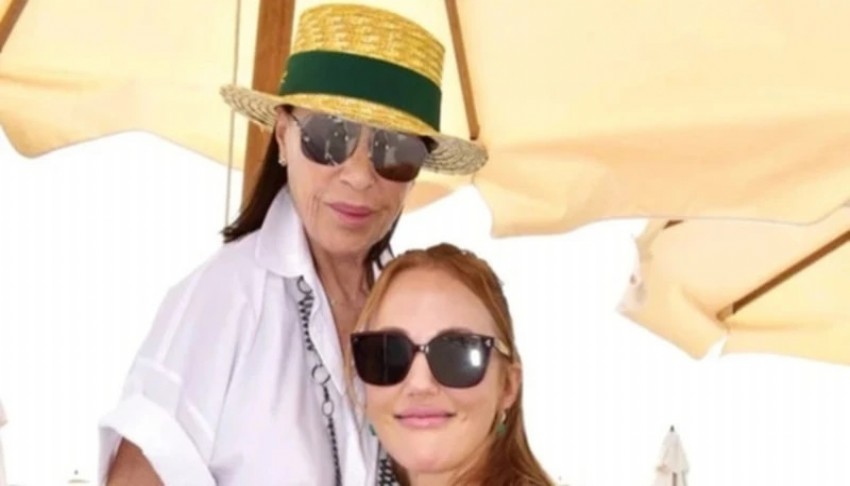 Nebahat �ehre ile Meryem Uzerli bir araya geldi