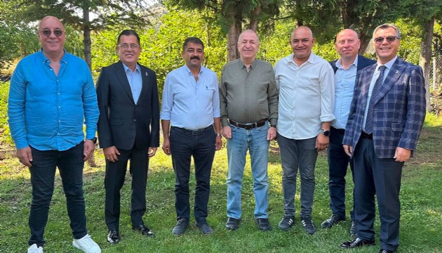 �mit �zda� rozet takt�, Erkan Hayla kabul etmedi