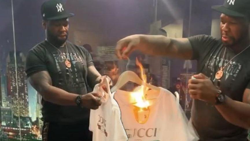 Ünlü rapçi 50 Cent elbiselerini yaktı