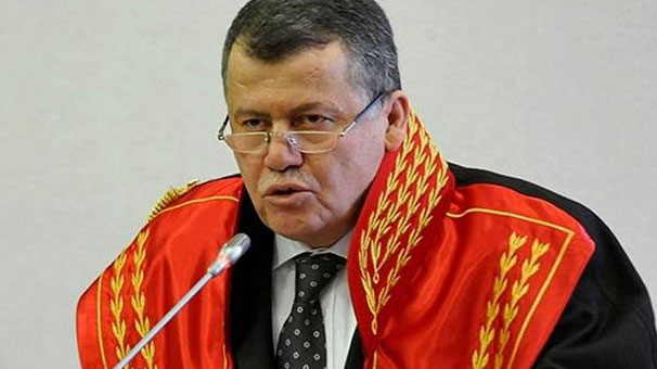 Yargıtay Başkanı Saray a gitmeyecek baroları eleştirdi
