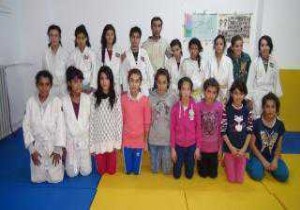 Cizreli kızlar judo öğreniyor!