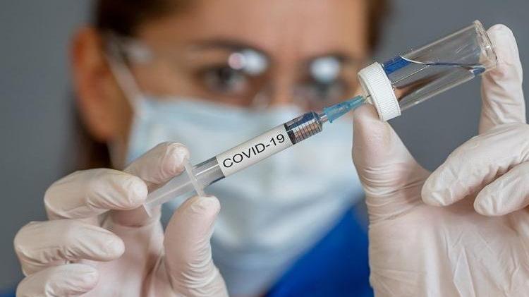 60 yaşındaki kişi, 90 kez Kovid 19 aşısı oldu
