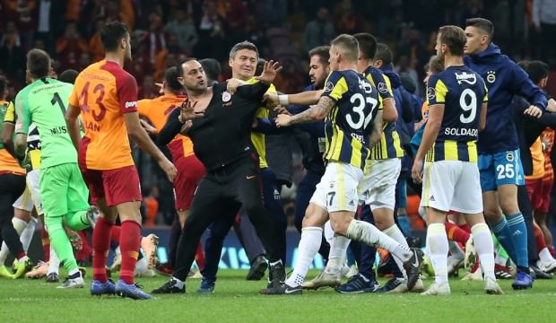 Galatasaray-Fenerbahçe derbisi sonrası 16 isim PFDK ya sevk edildi