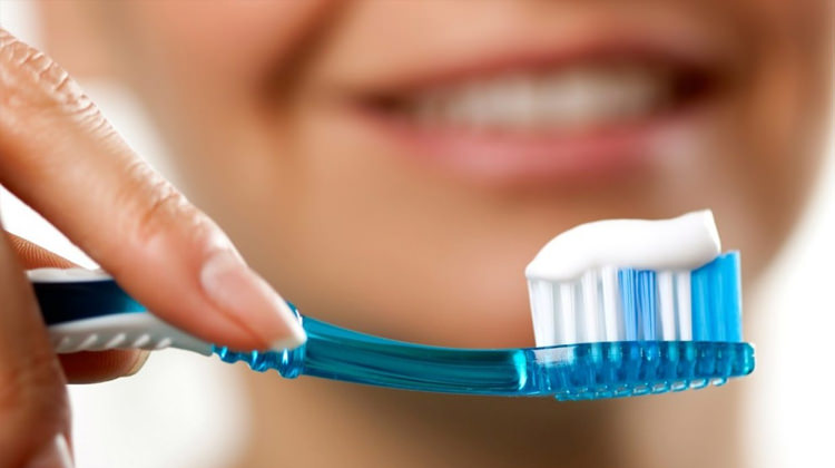 Türkiye nin yüzde 86 sı diş fırçalamıyor