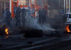 Diyarbakır da çatışma! 2 genç yaralandı!