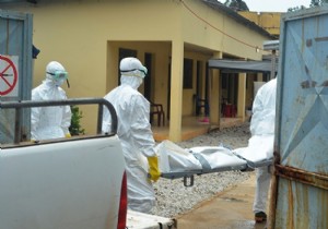 Liberya da Ebola önlemi! Bütün cesetler yakılıyor!