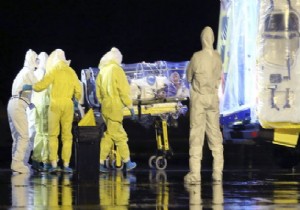 Ebolaya yakalanan İspanyol misyonerin durumu ağır!