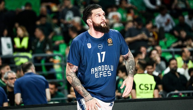Anadolu Efes'te ayr�l�k