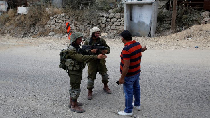 İsrail den 7 Filistinliye gözaltı