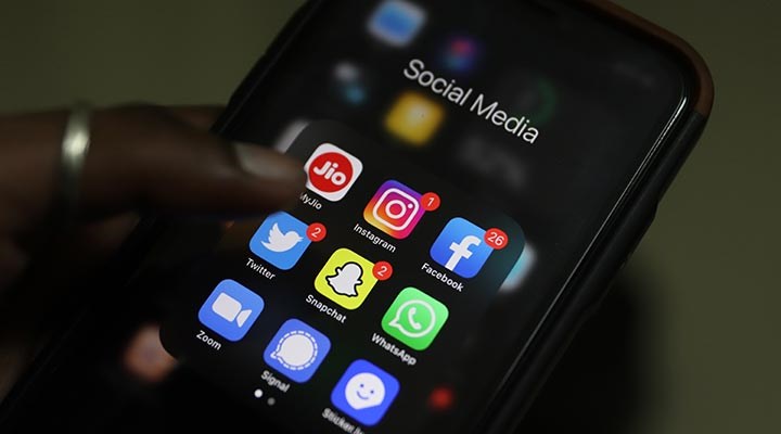 Emniyetten sosyal medya uyarısı: Sosyal medya kullanım süresini azaltın!