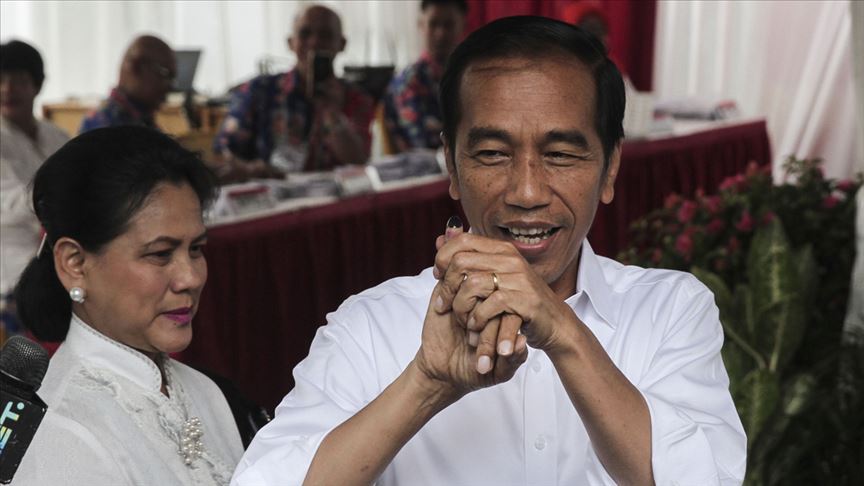 Endonezya da Widodo yeniden devlet başkanı
