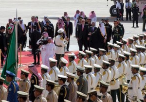 Erdoğan a Riyad da askeri törenli karşılama!