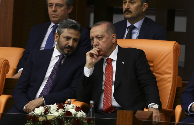 Erdoğan, TBMM yi terk etti