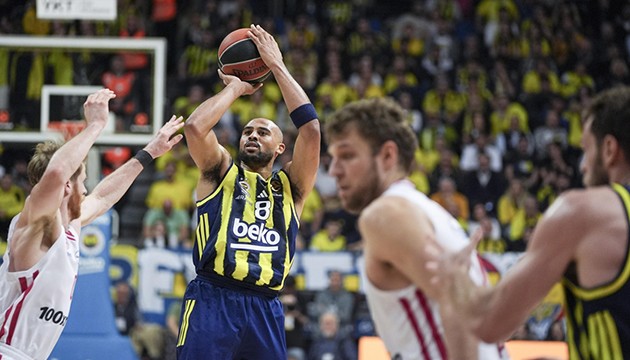 Fenerbah�e, Olympiakos'u yendi