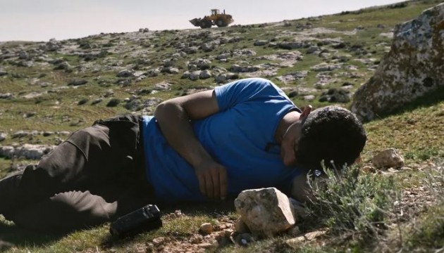 Filistinlilerin acılarını anlatan film, Berlin'de en iyi belgesel ödülünü kazandı