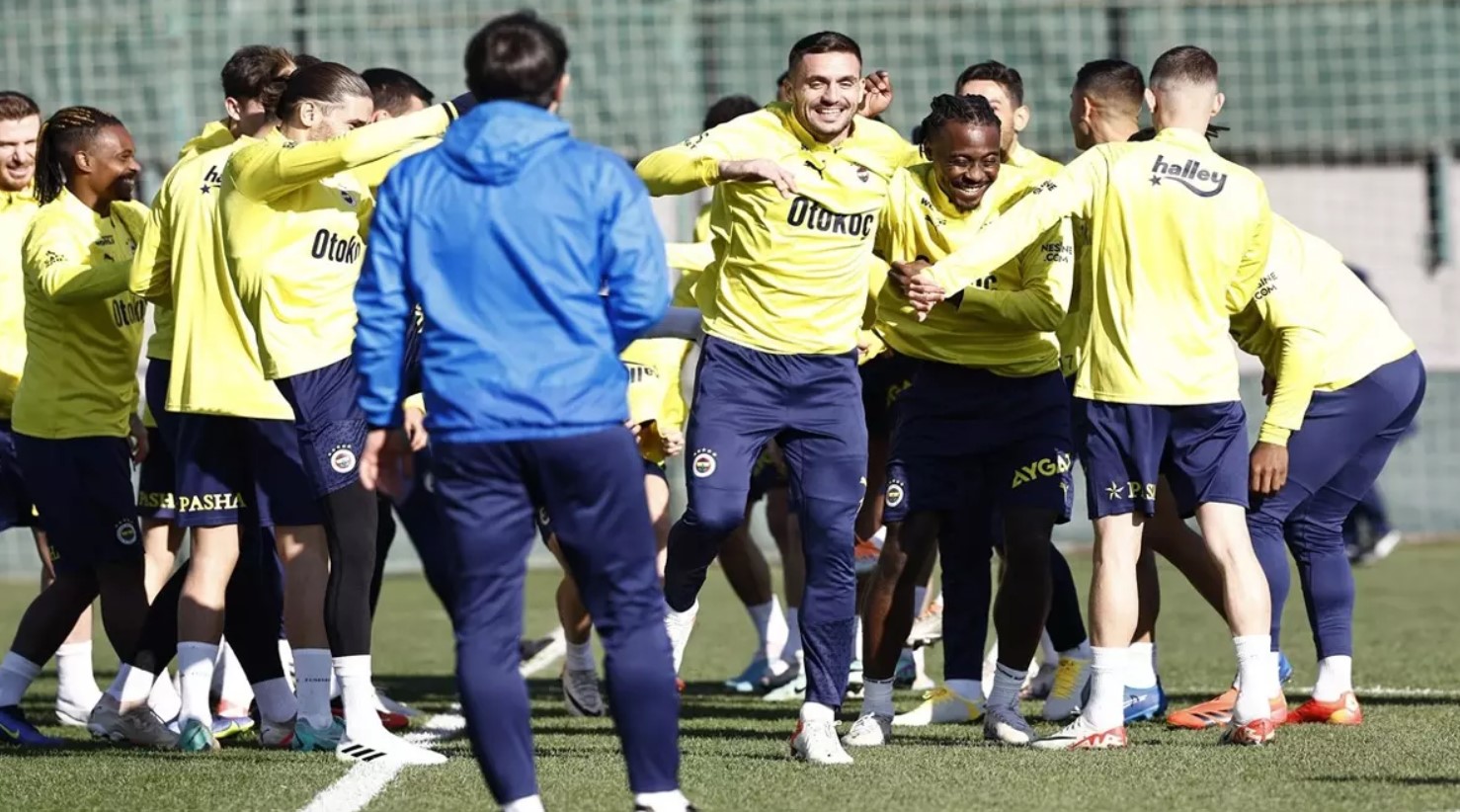 Fenerbahçe nin Kayserispor kadrosu belli oldu