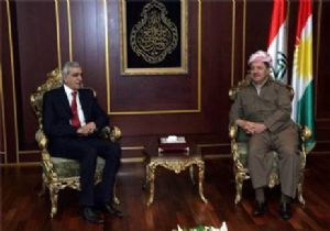Kürt Konferansı'na Barzani Freni