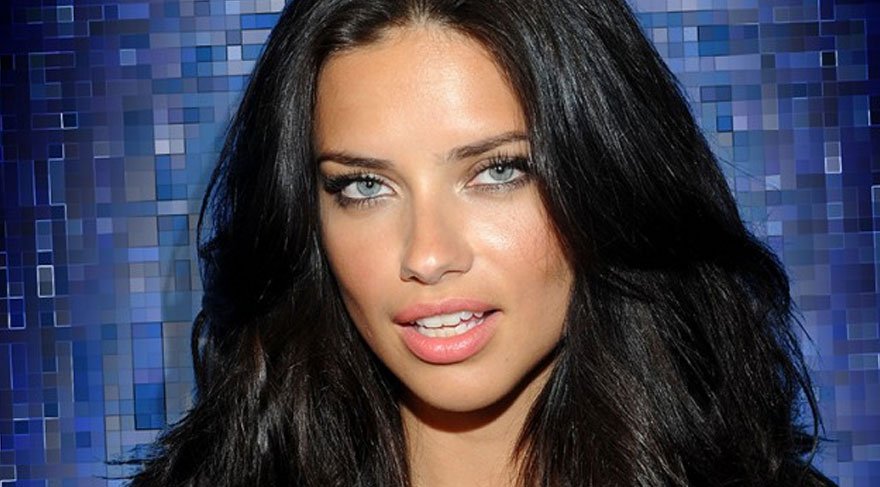 Adriana Lima çıplak fotoğraf paylaştı