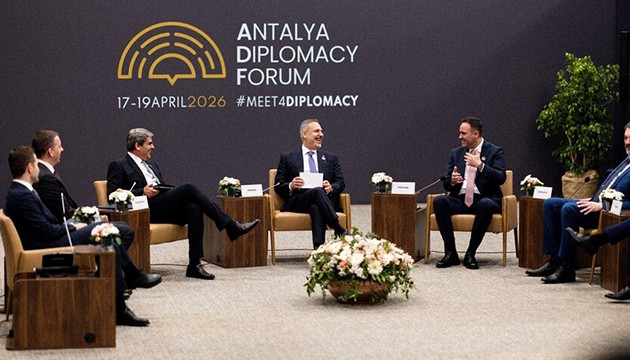 Bakan Fidan toplant�lara ev sahipli�i yapt�