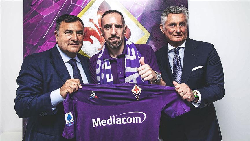 Frank Ribery imzayı attı