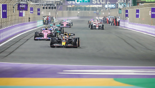 F1 Avustralya da pole pozisyonu Leclerc in