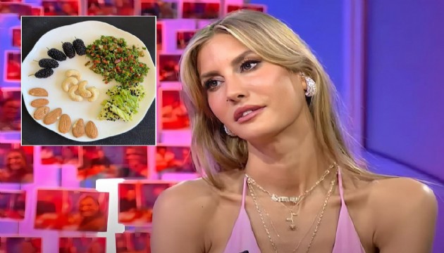 �a�la ��kel'in g�ndem olan kahvalt�s�!