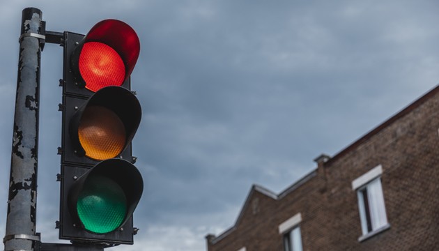 Trafik lambalarına yeni renk ekleniyor