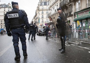 Fransa da terör operasyonu! 5 kişi gözaltında!