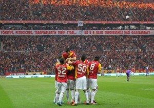 Galatasaray Rapid Wien maçı özeti ve golleri: 3-1