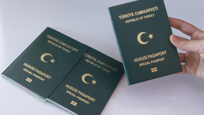 Gazetecilere yeşil pasaport teklifi Meclis te