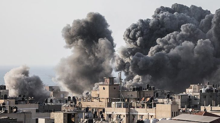İsrail den Gazze ye saldırı: 6 ölü